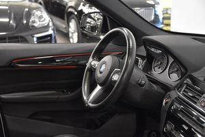 BMW X1 bild 8