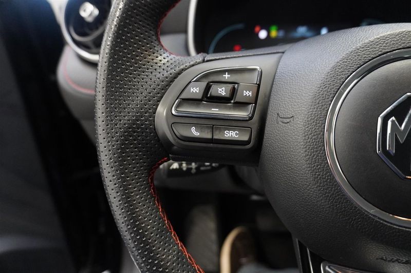 MG ZS EV bild 7
