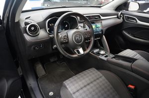MG ZS EV bild 2