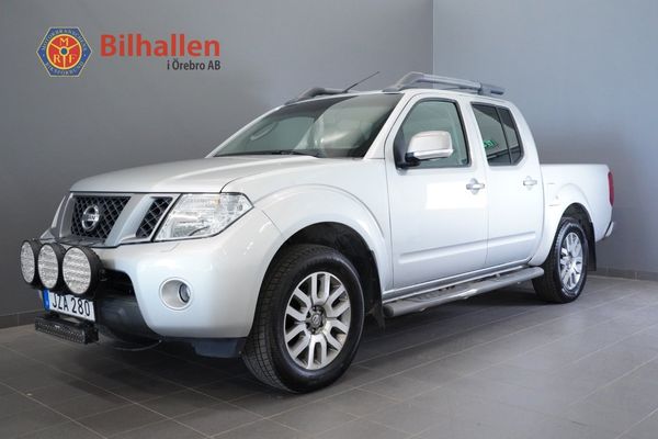 Nissan Navara Dubbelhytt 2.5 dCi 4x4 Kam Drag Navi Platinum Extraljus - 2015