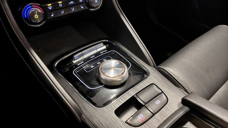 MG ZS EV bild 16