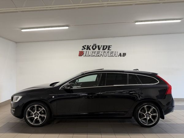 Volvo V60 D5 AWD Ocean Race Business Pro/Nyservad/GPS/Taklucka - 2015