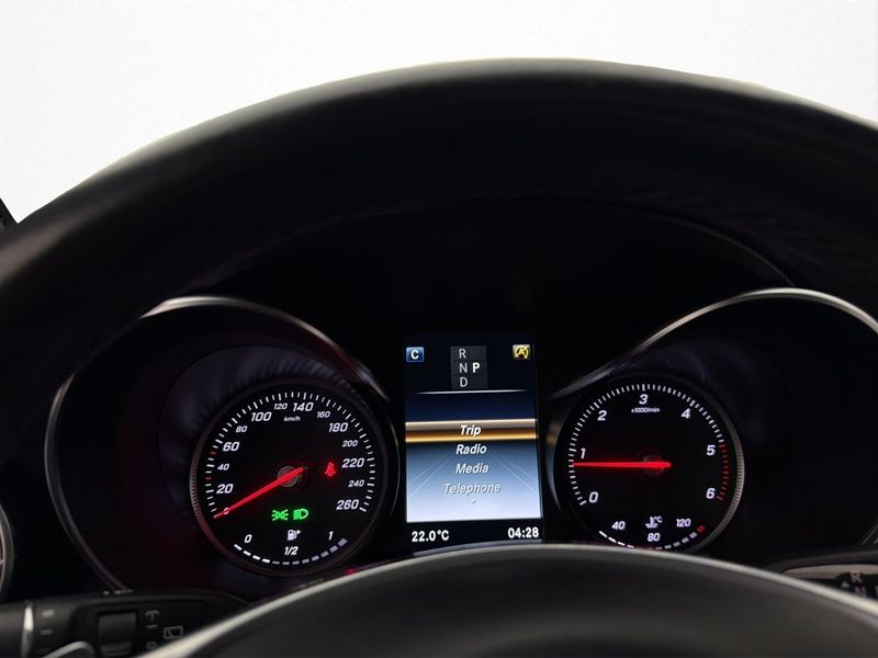Mercedes GLC220 bild 17