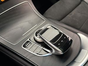 Mercedes GLC220 bild 23