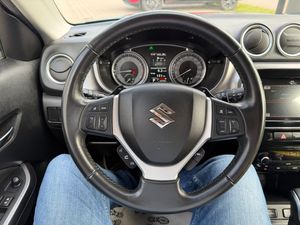 Suzuki Vitara bild 14