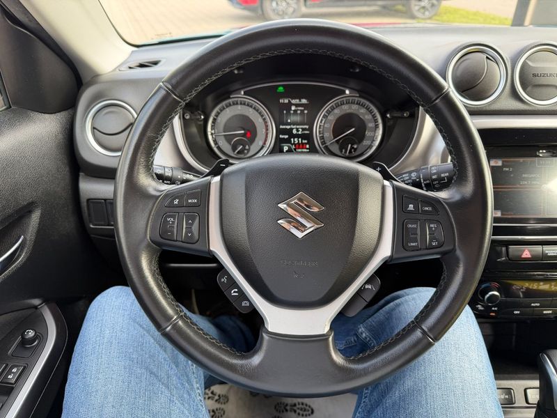 Suzuki Vitara bild 14