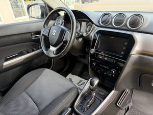 Suzuki Vitara bild 11