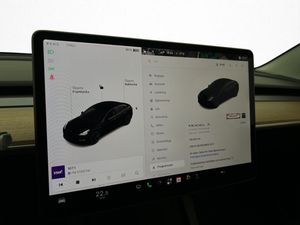 Tesla Model 3 bild 28