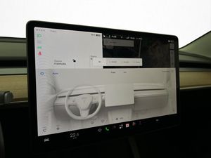 Tesla Model 3 bild 25