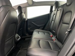 Tesla Model 3 bild 17