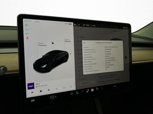 Tesla Model 3 bild 29