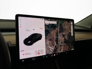 Tesla Model 3 bild 22