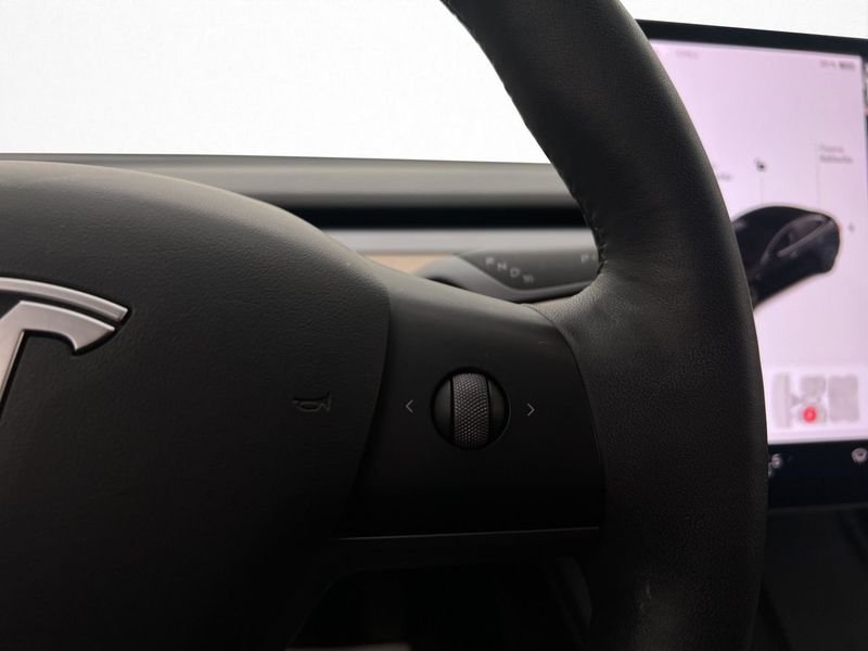 Tesla Model 3 bild 20