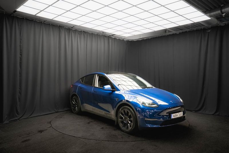 Tesla Model Y bild 5