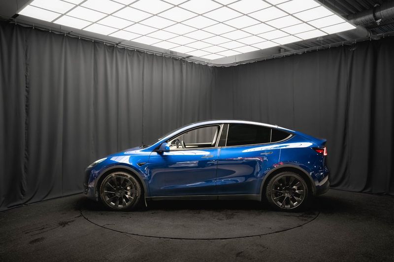 Tesla Model Y bild 10