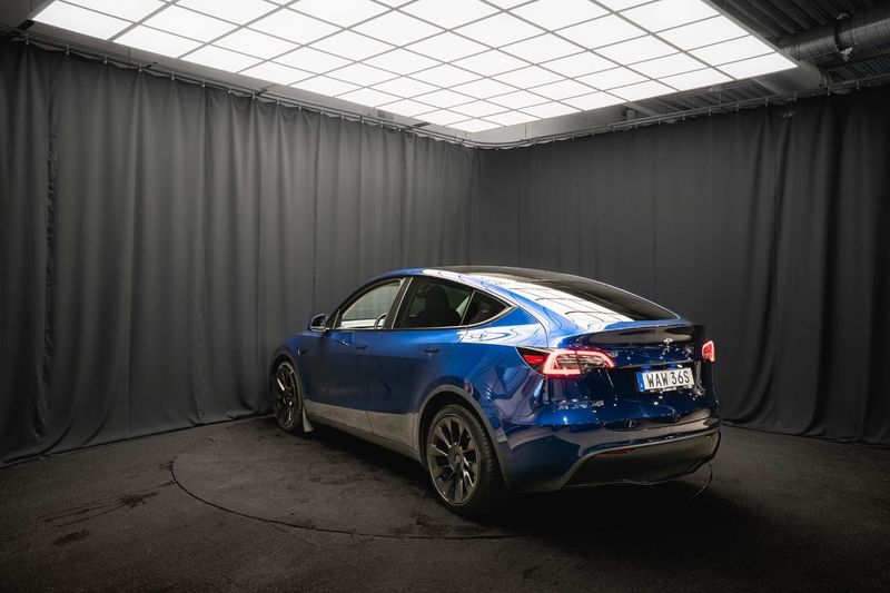 Tesla Model Y bild 9