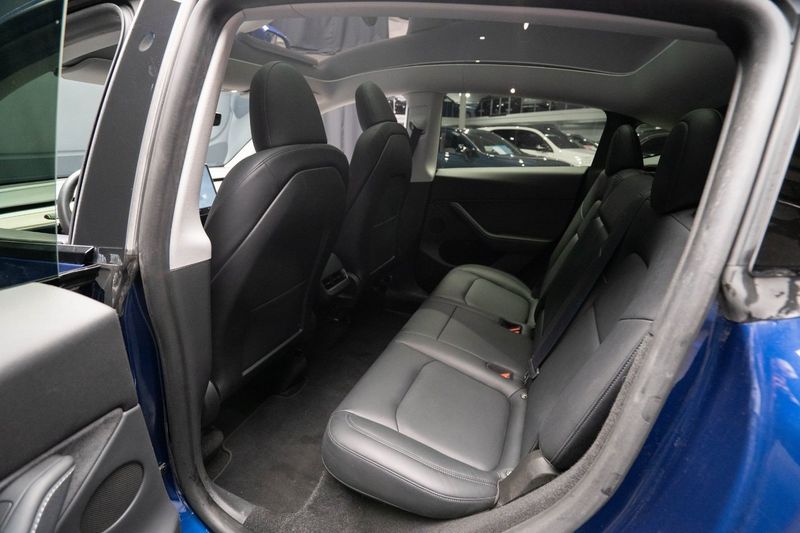 Tesla Model Y bild 20