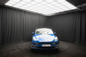 Tesla Model Y bild 4