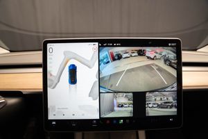 Tesla Model Y bild 14