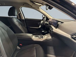 BMW 330 bild 10