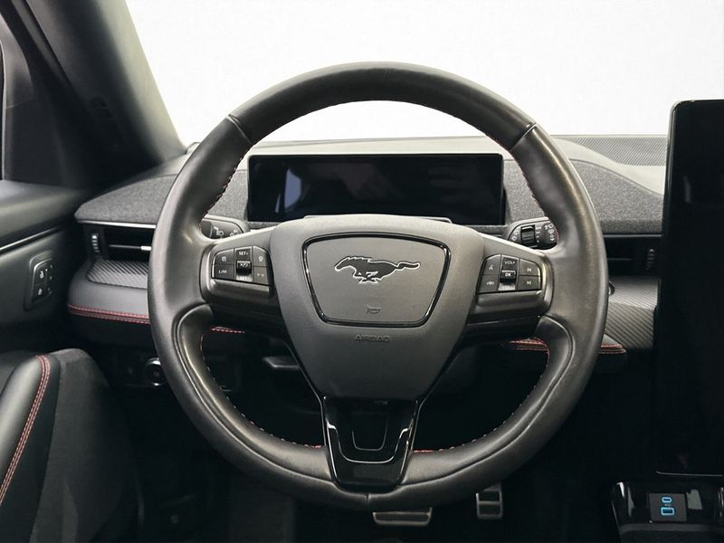 Ford Mustang Mach-E bild 16