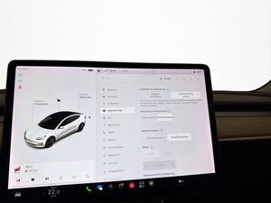 Tesla Model 3 bild 27