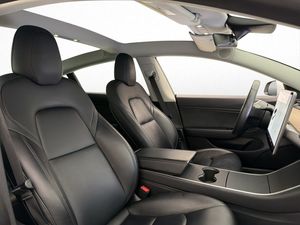 Tesla Model 3 bild 15