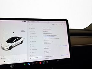 Tesla Model 3 bild 28