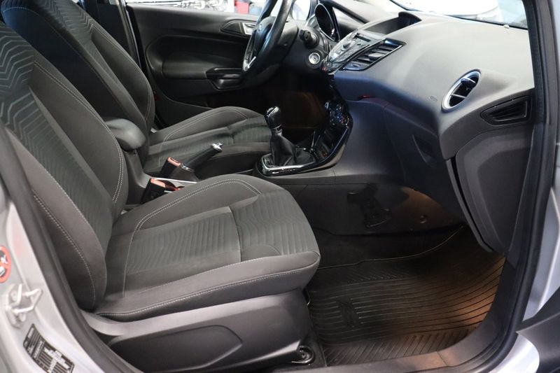 Ford Fiesta bild 9