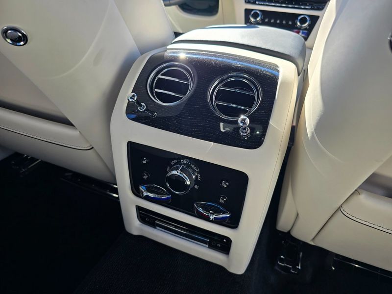 Rolls-Royce Ghost bild 13