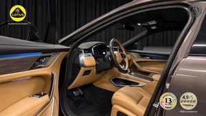 Jaguar F-Pace bild 9