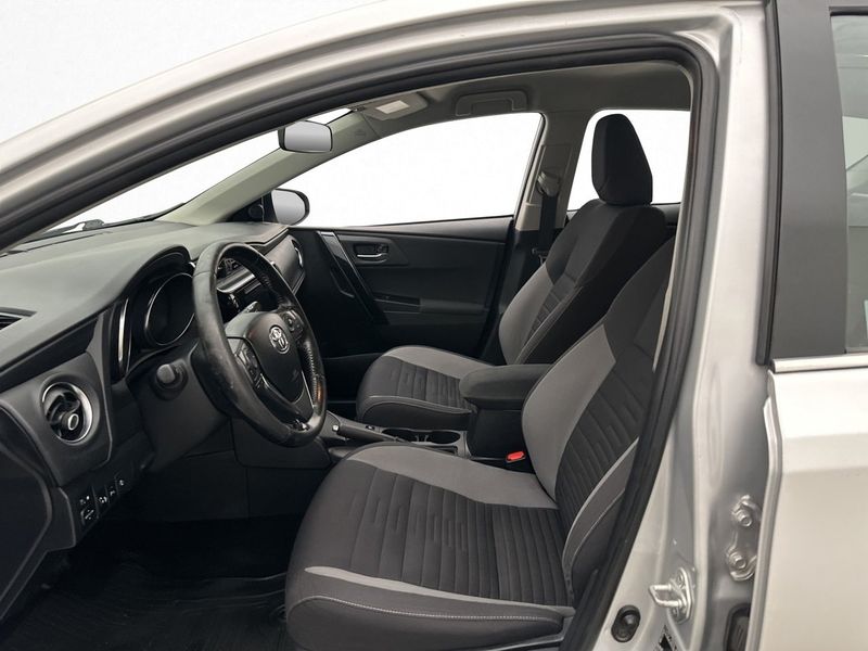 Toyota Auris bild 11
