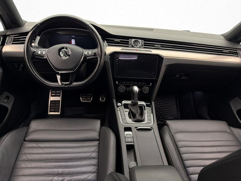 Volkswagen Passat bild 12