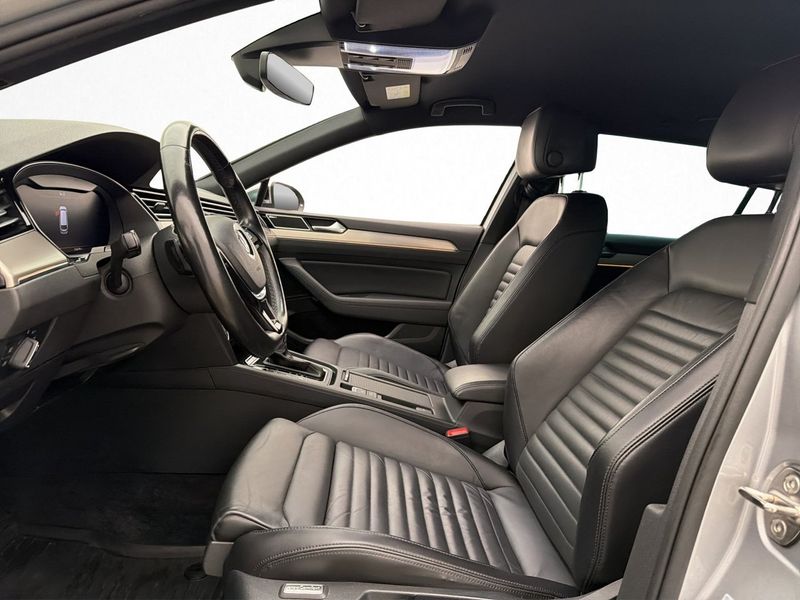 Volkswagen Passat bild 11