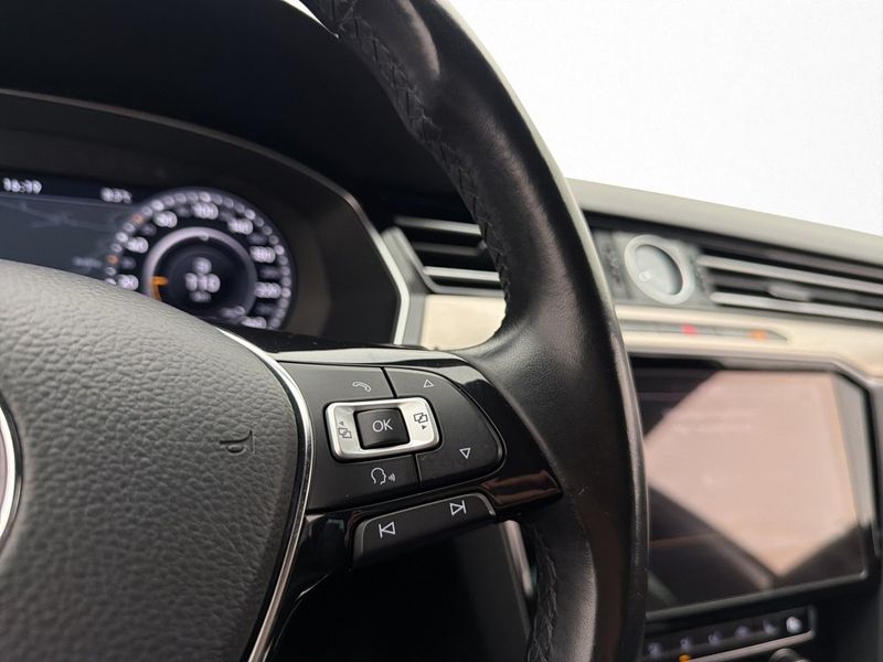 Volkswagen Passat bild 17