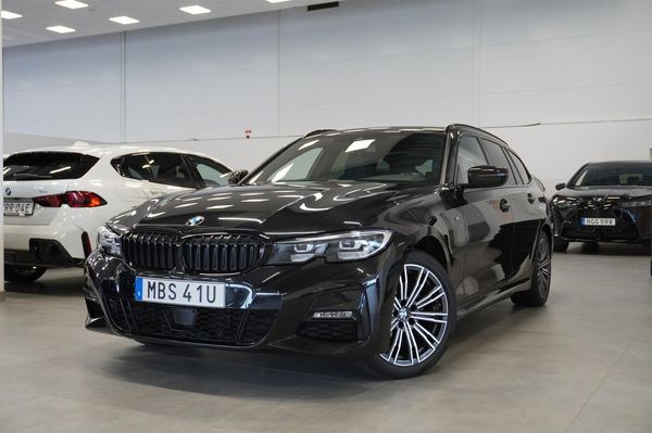 BMW 320 D xDrive D M Sport Pano Värmare Drag HiFi Fartpilot | - 2021