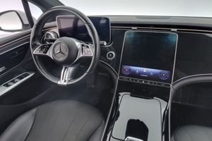 Mercedes EQE300 bild 15