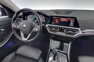 BMW 330 bild 15