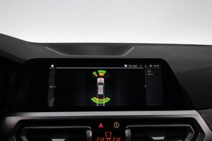 BMW 330 bild 18