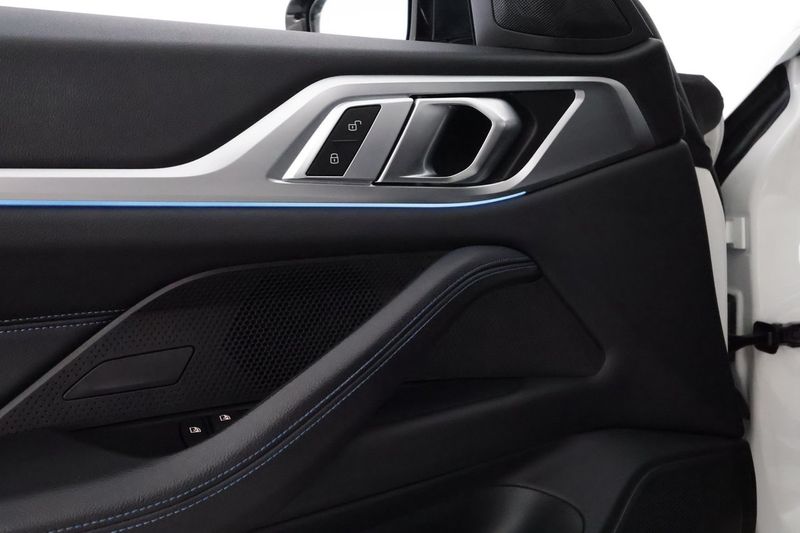 BMW i4 bild 26
