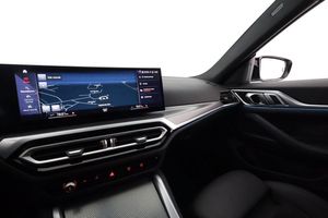 BMW i4 bild 24