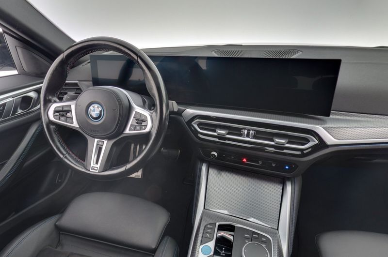 BMW i4 bild 15