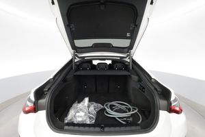 BMW i4 bild 28