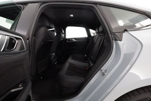 BMW i4 bild 12