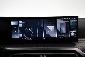 BMW i4 bild 17