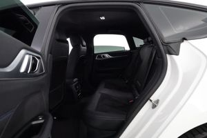 BMW i4 bild 12