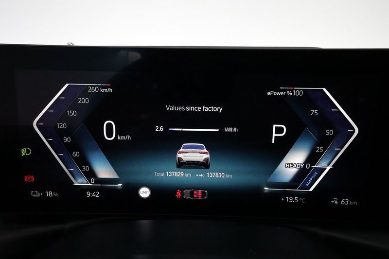 BMW i4 bild 16