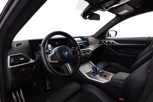 BMW i4 bild 11