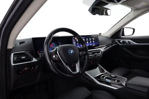 BMW i4 bild 11