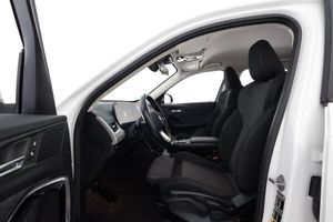 BMW iX1 bild 10